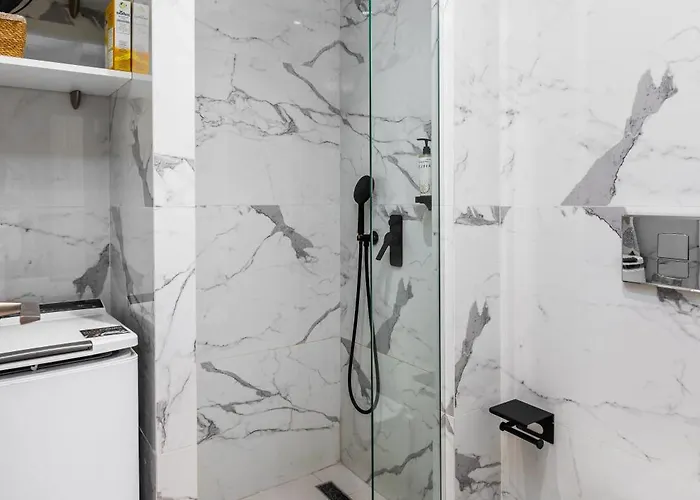 Blanc By Nest Apartman